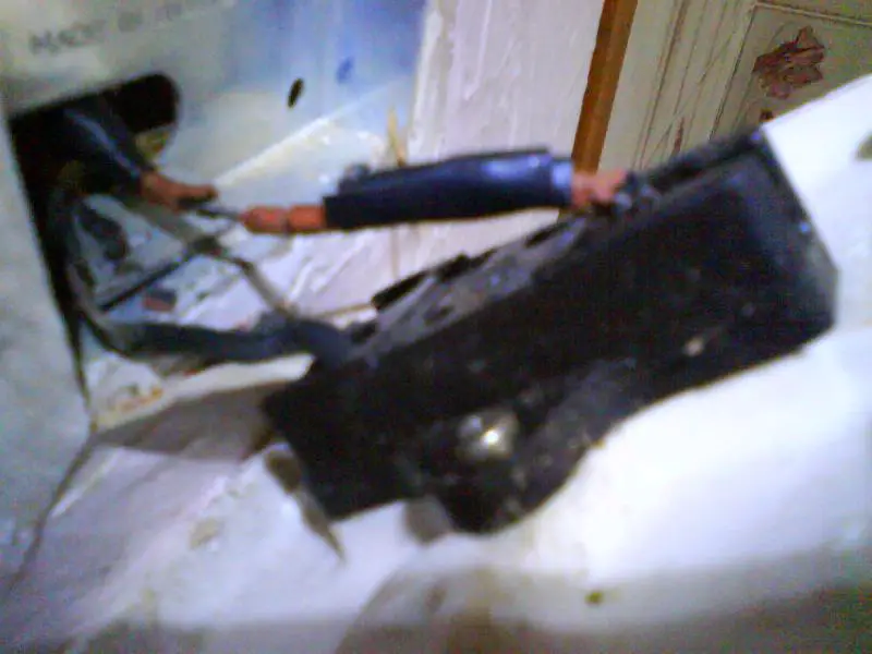 Rubber insulated wiring to light switch