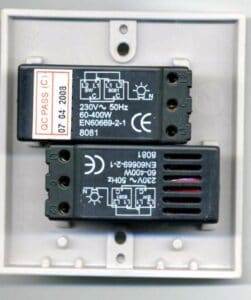 Double dimmer switch showing L1, C and L2 terminals