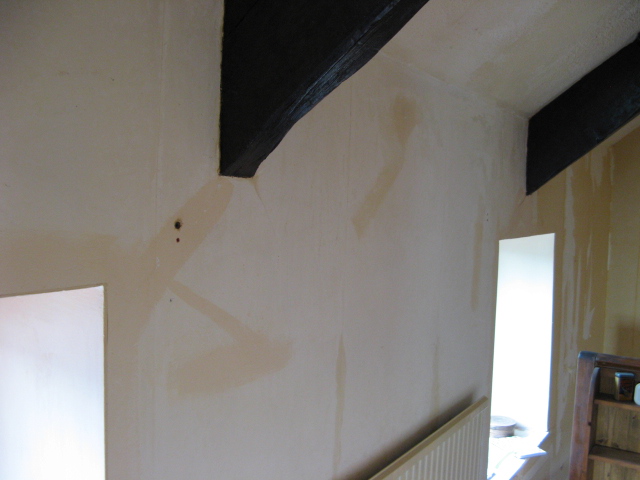 07 Landing Plaster.JPG