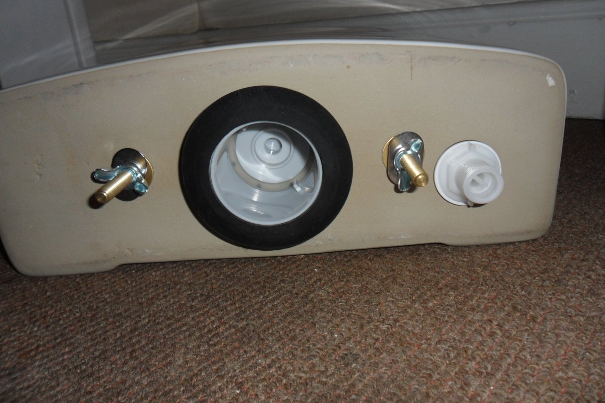 Toilet cistern overflow outlet | DIYnot Forums