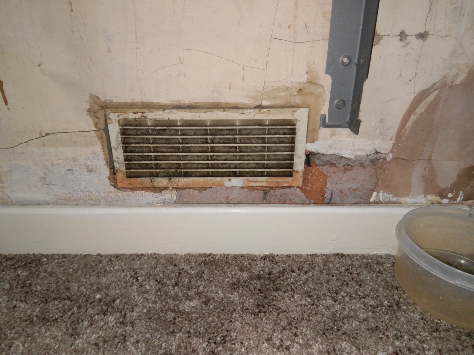 Can I remove wall vent and how? DIYnot Forums
