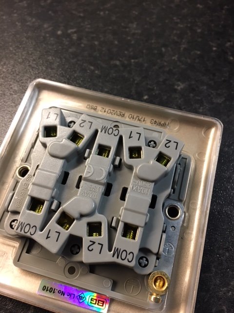 Light switch wiring layout | DIYnot Forums