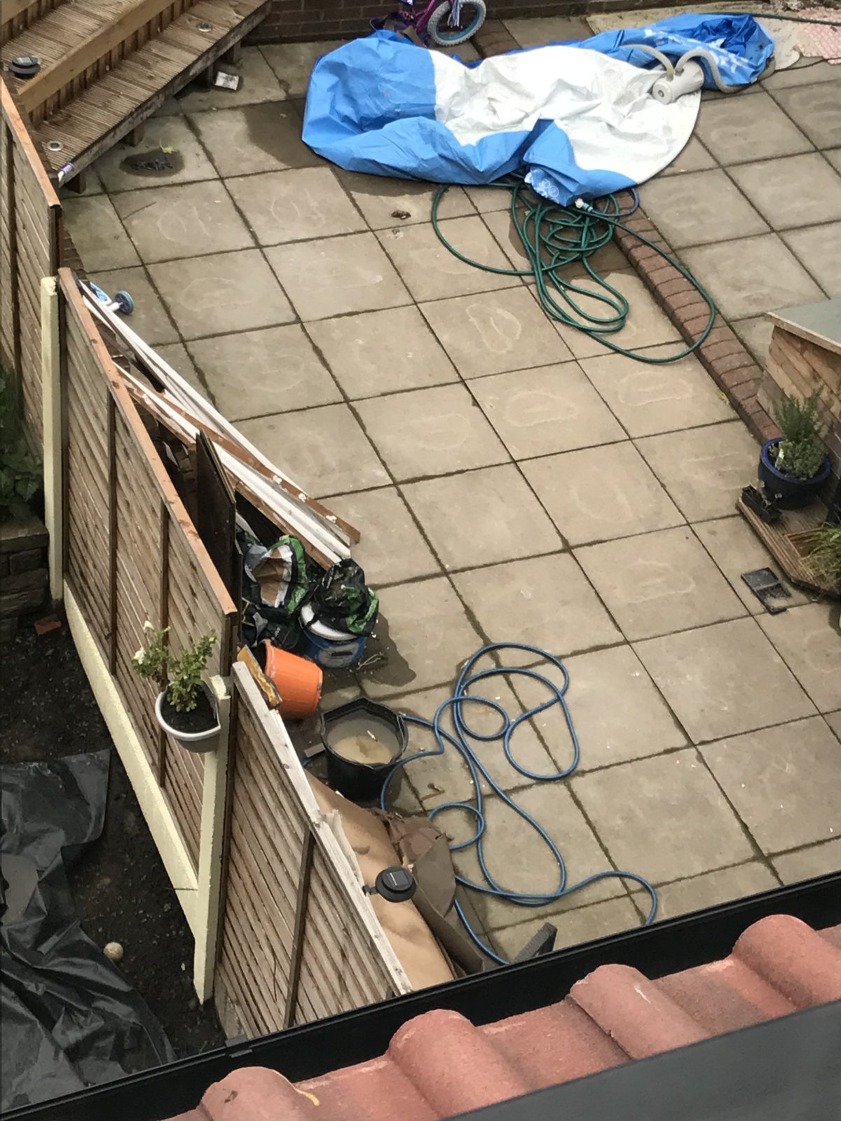 Strange circles on patio slabs DIYnot Forums