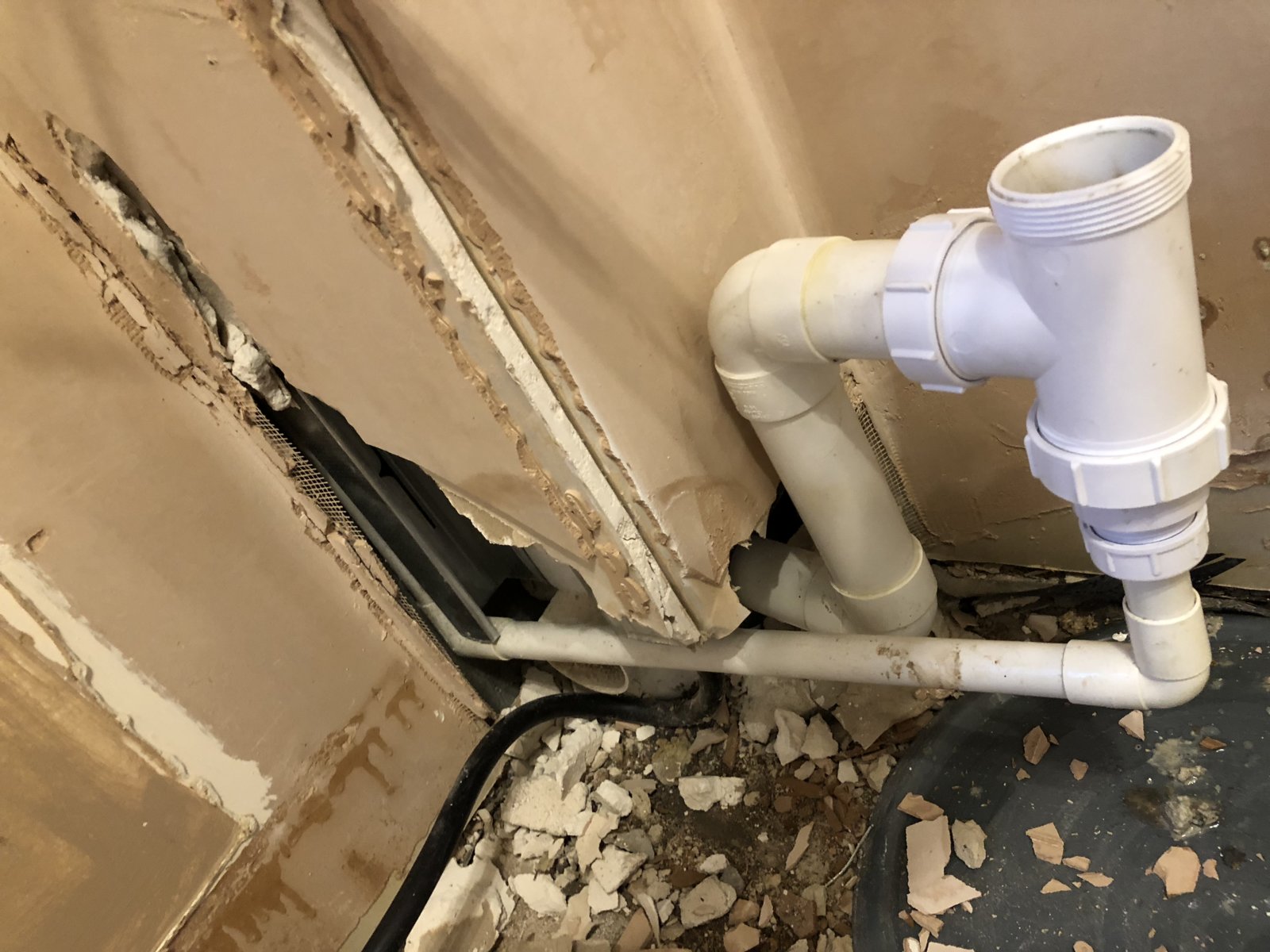 Can Anyone Shed Any Light On This Waste Pipe DIYnot Forums