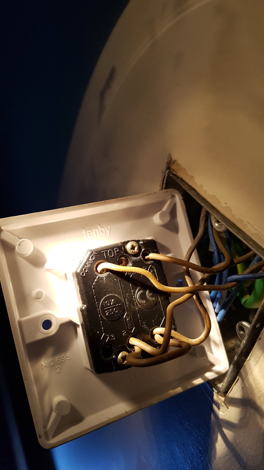 Changing Double Light Switch In Kitchen Diynot Forums