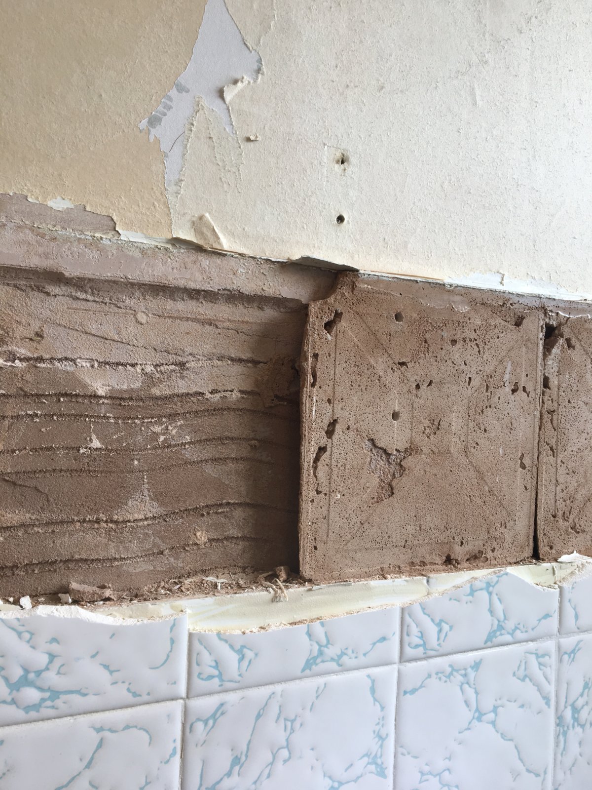 Strange Blocks Under Tiles DIYnot Forums