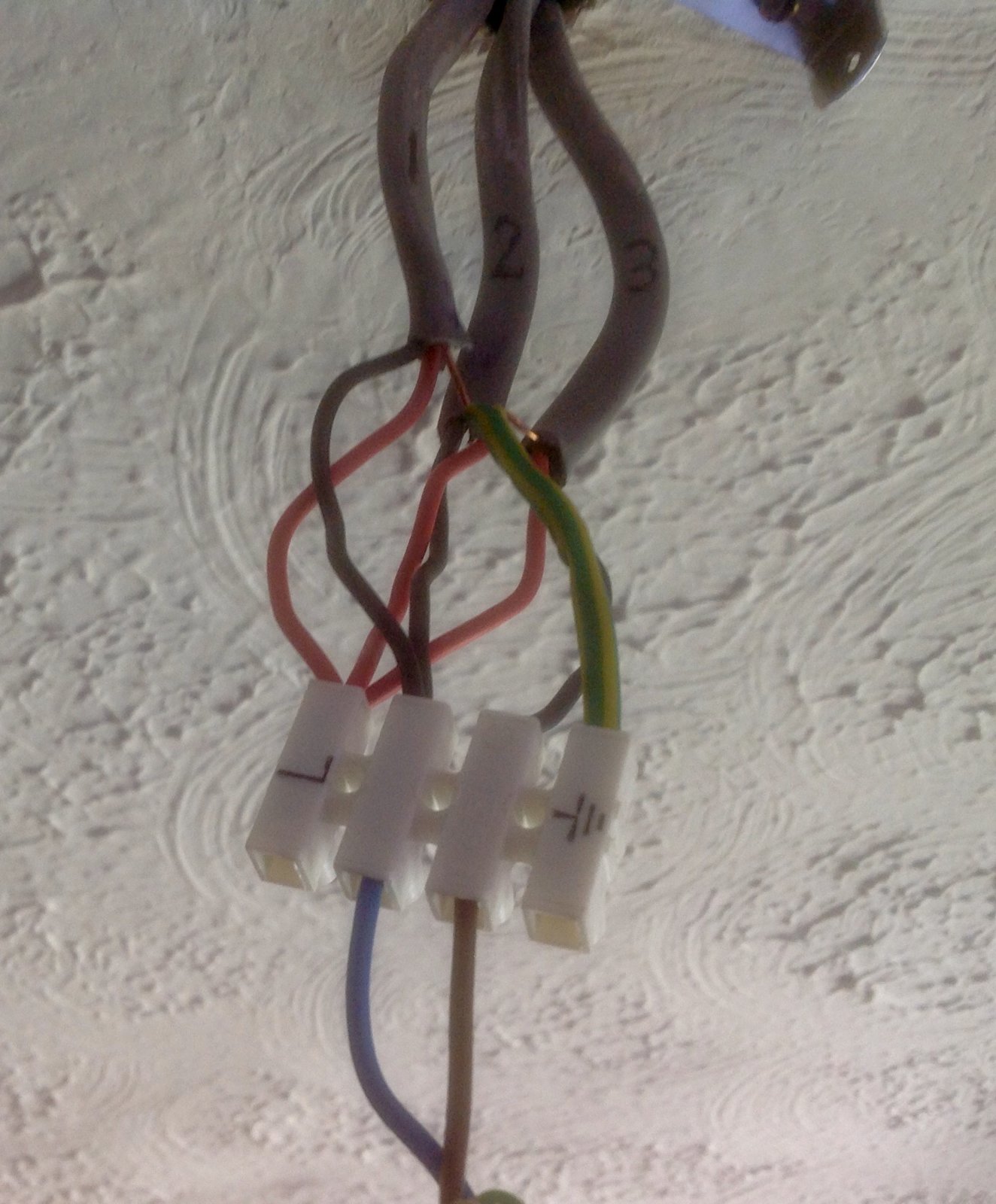 Help new light flickering. DIYnot Forums