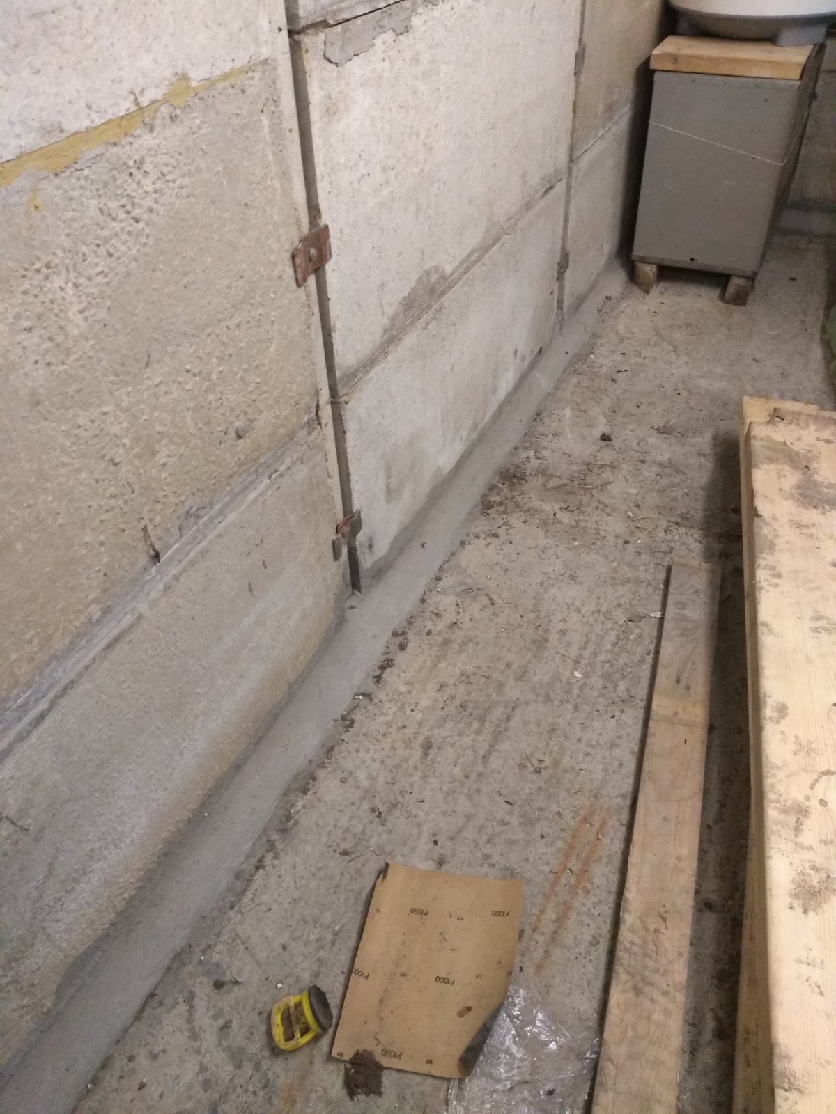 Sectional Garage, How To Seal Concrete Garage Panels