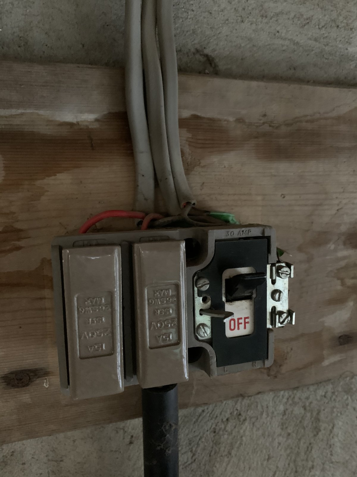 Wiring outside lights | DIYnot Forums