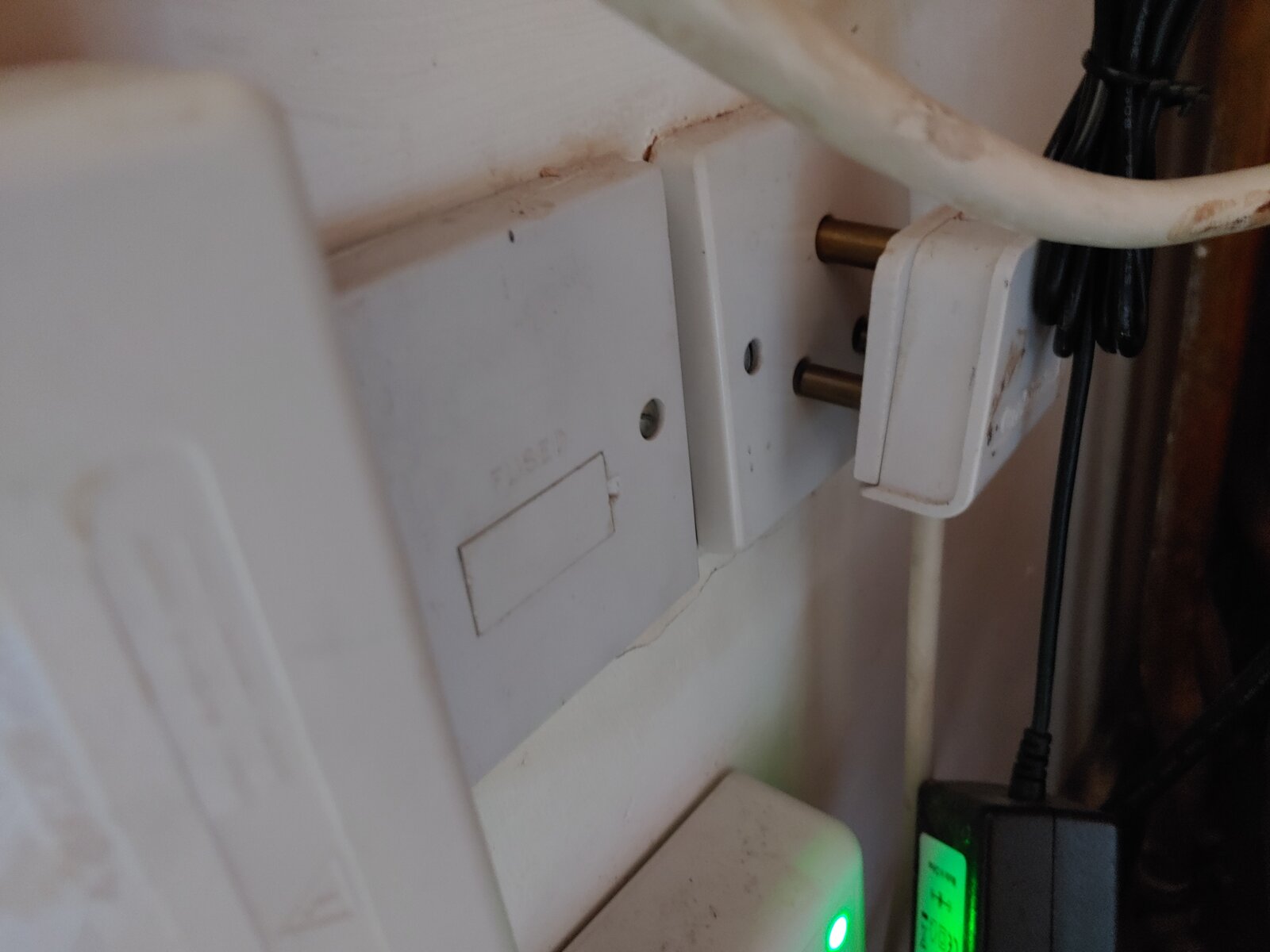 Adding plug socket in airing cupboard DIYnot Forums