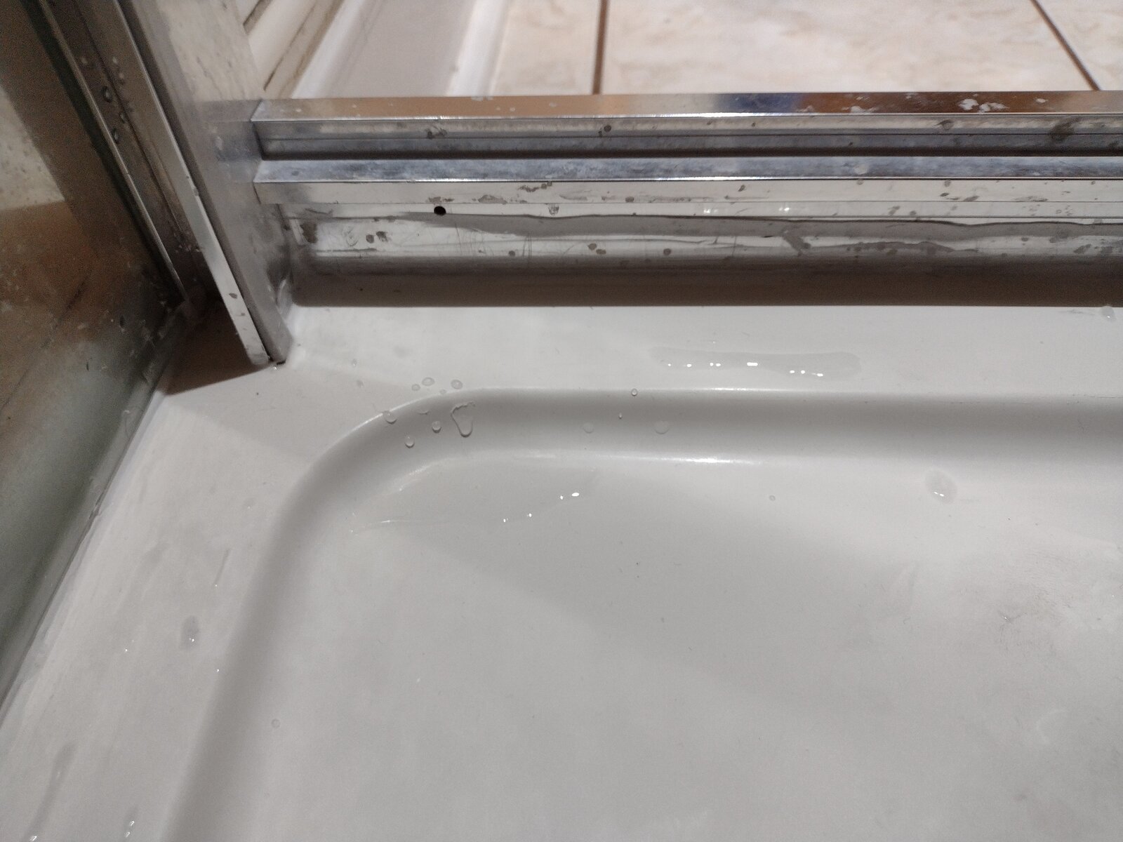 2 Point of leak near the sliding door.jpg