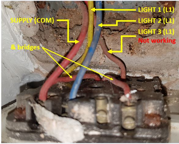 2017-12-29 kitchen socket.JPG