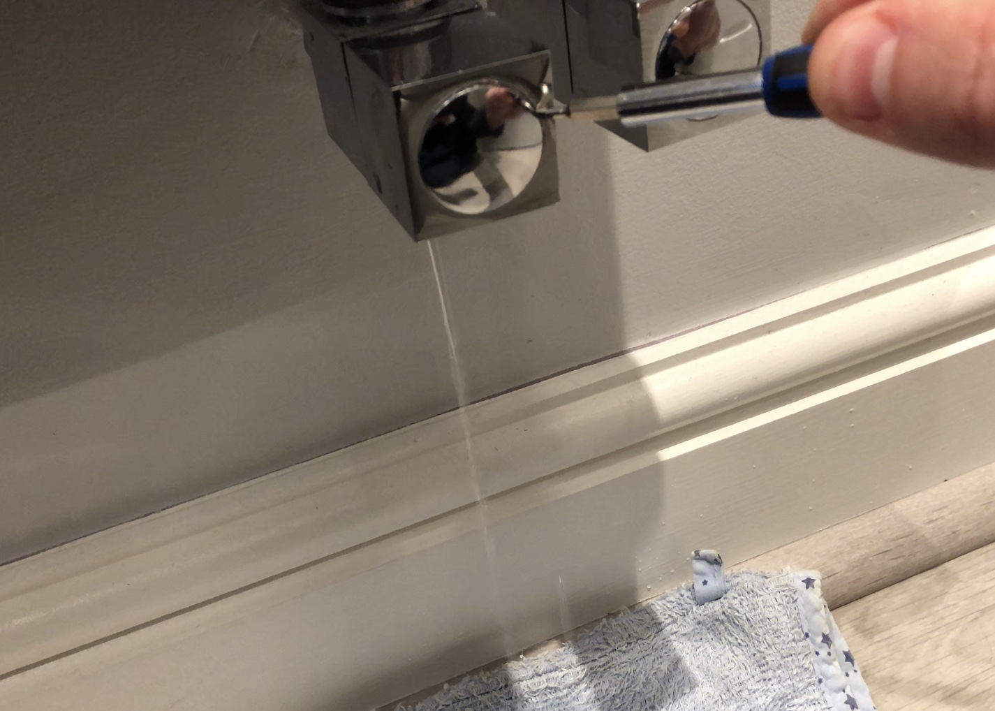 Angled Towel Rail Valves DIYnot Forums