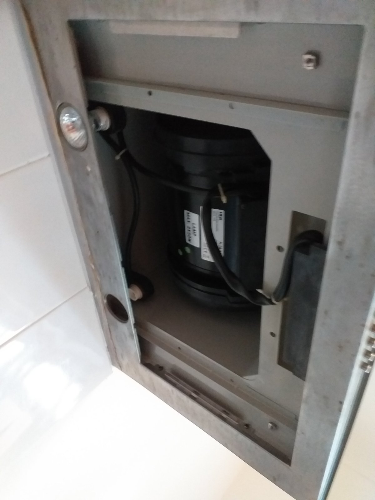 Extractor fan isn't working? DIYnot Forums