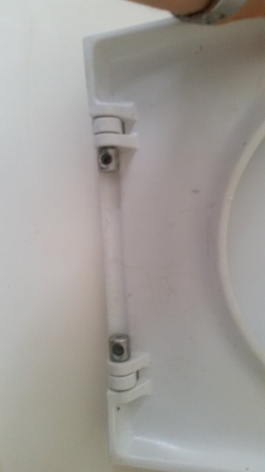 Attaching a toilet seat with mystery fittings DIYnot Forums