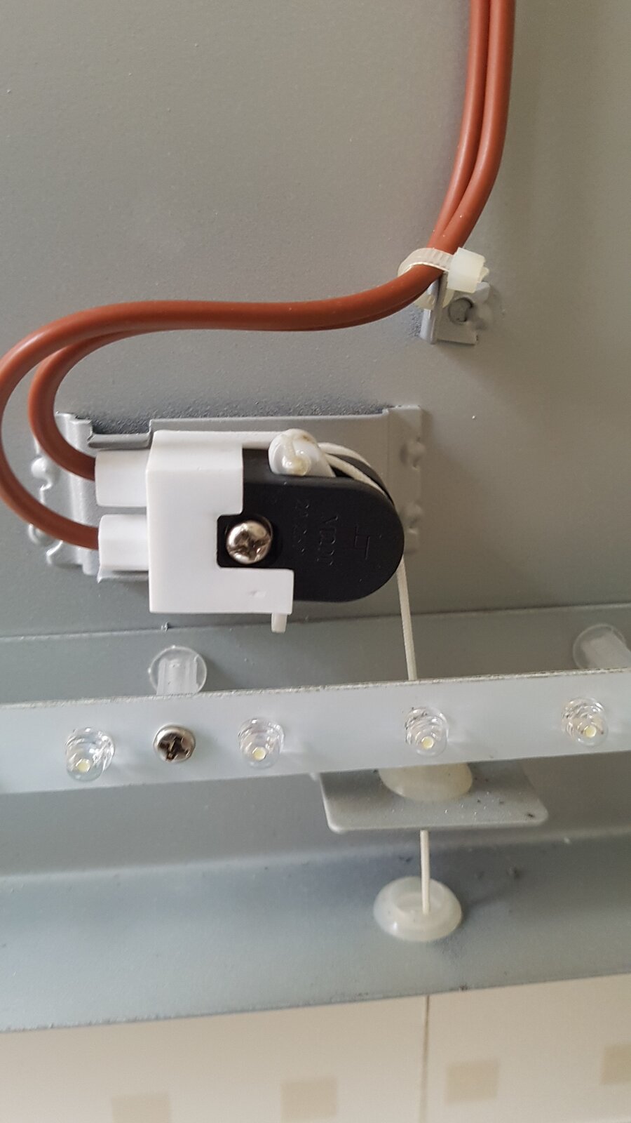 Mirror Light Pull String Not Working DIYnot Forums