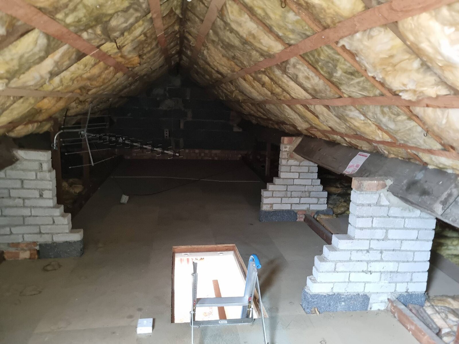 2022-11-16 Camsure Homes Ltd surveyors 44.jpeg