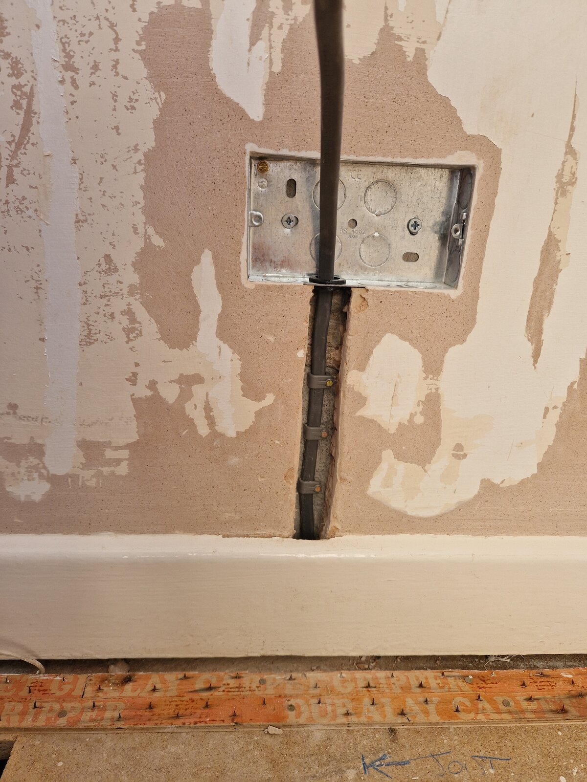 Junction box socket spur Page 3 DIYnot Forums