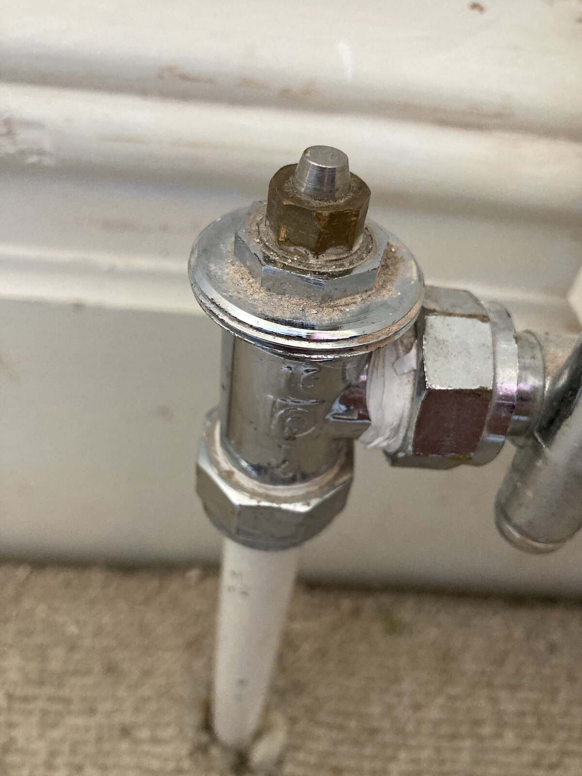 How do I turn this radiator value off? DIYnot Forums