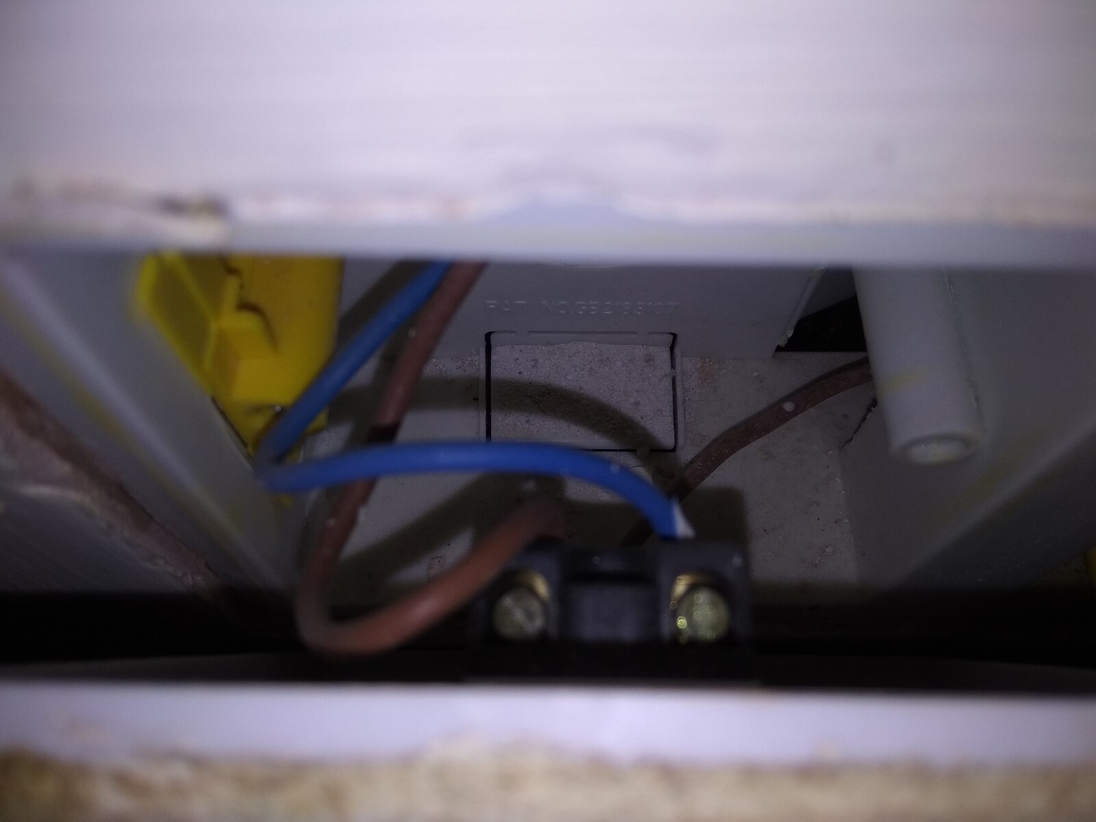 Outdoor light wiring | DIYnot Forums