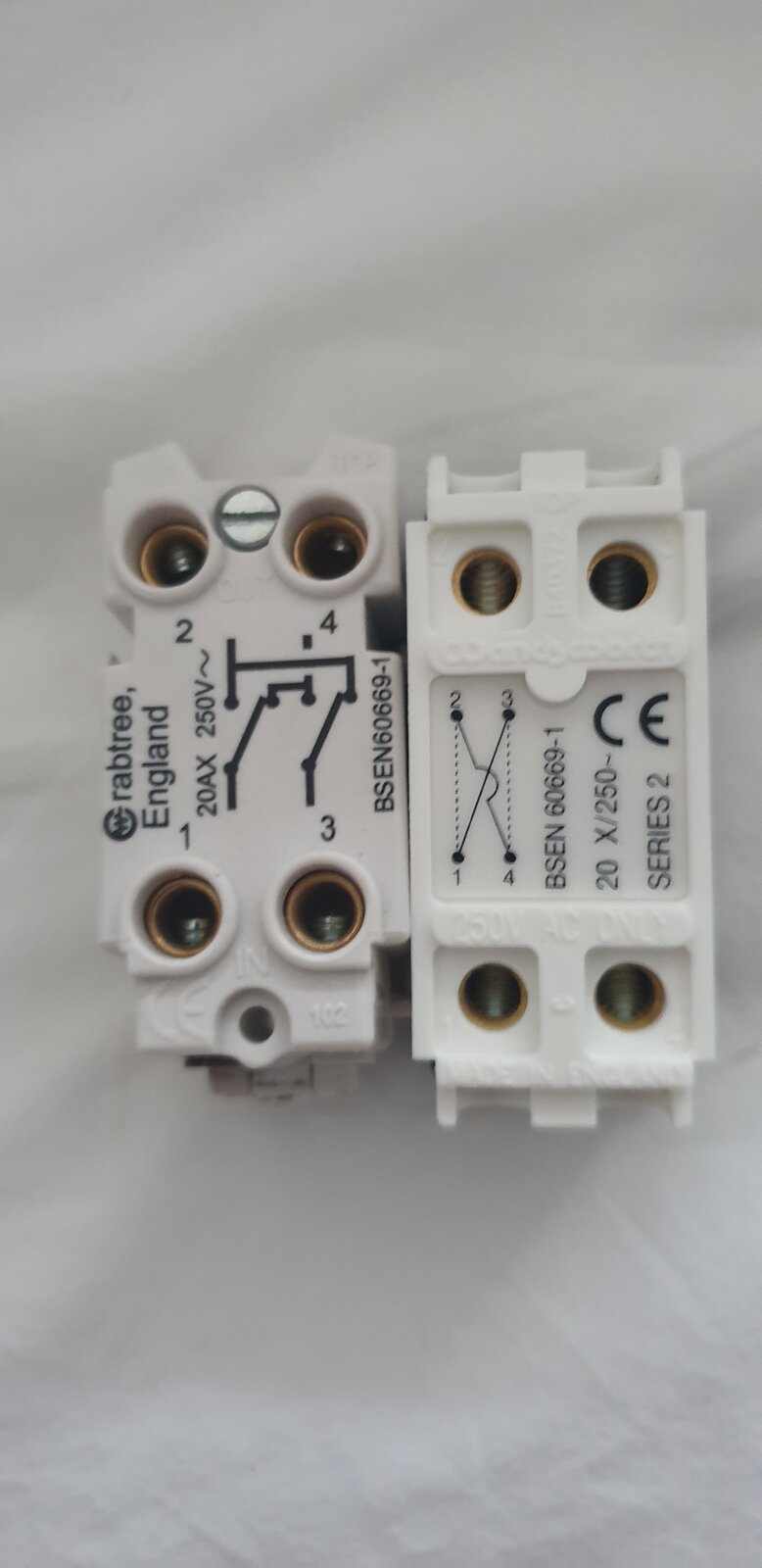 Replacing an intermediate light switch | DIYnot Forums