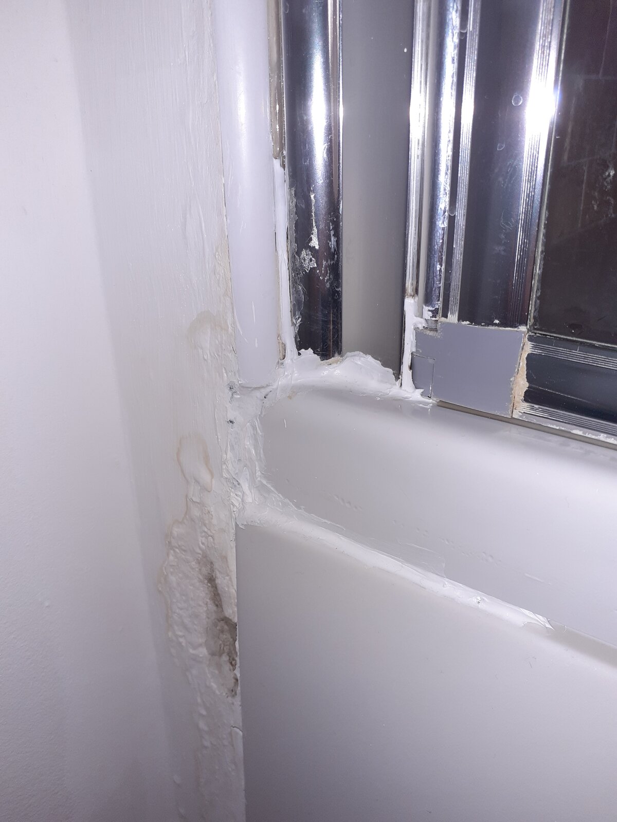 Leaking shower screen DIYnot Forums