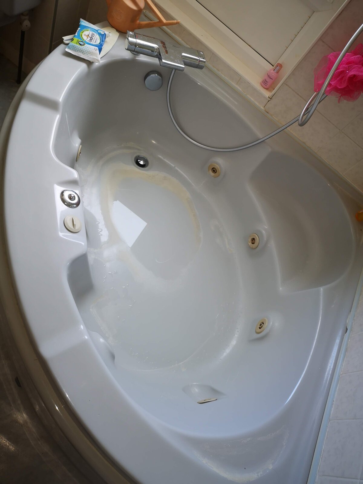 Remedial work on curved bath panel installation for a corner bath