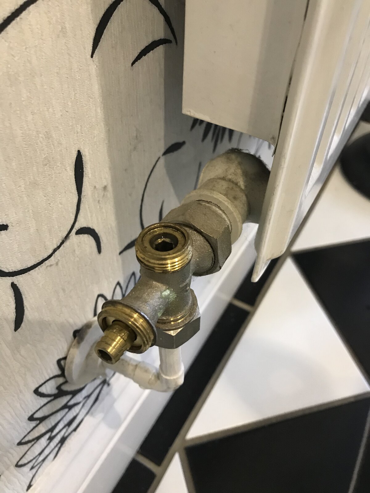 What type of radiator valve is this? DIYnot Forums
