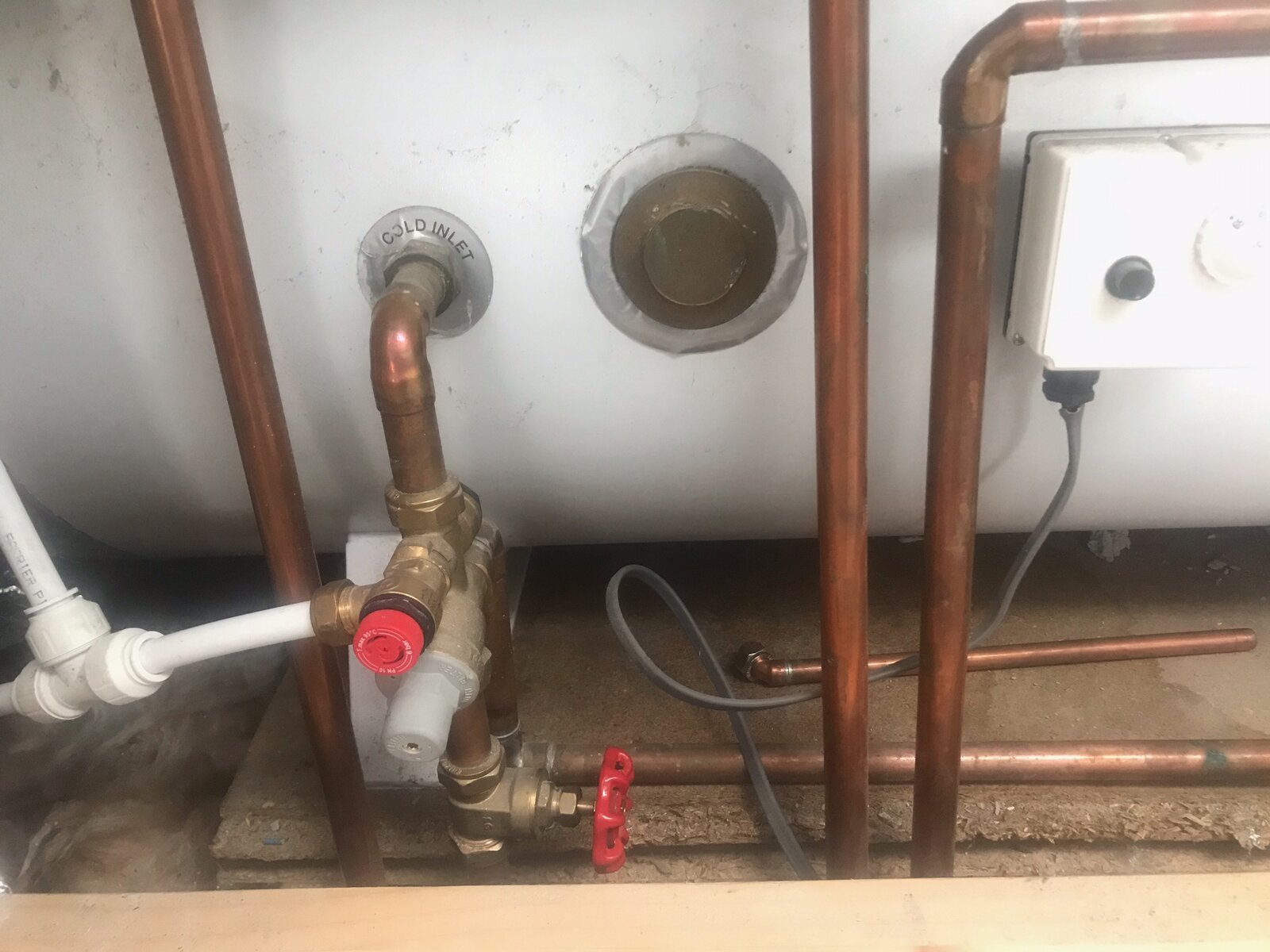 Overflow discharge from Unvented cylinder DIYnot Forums