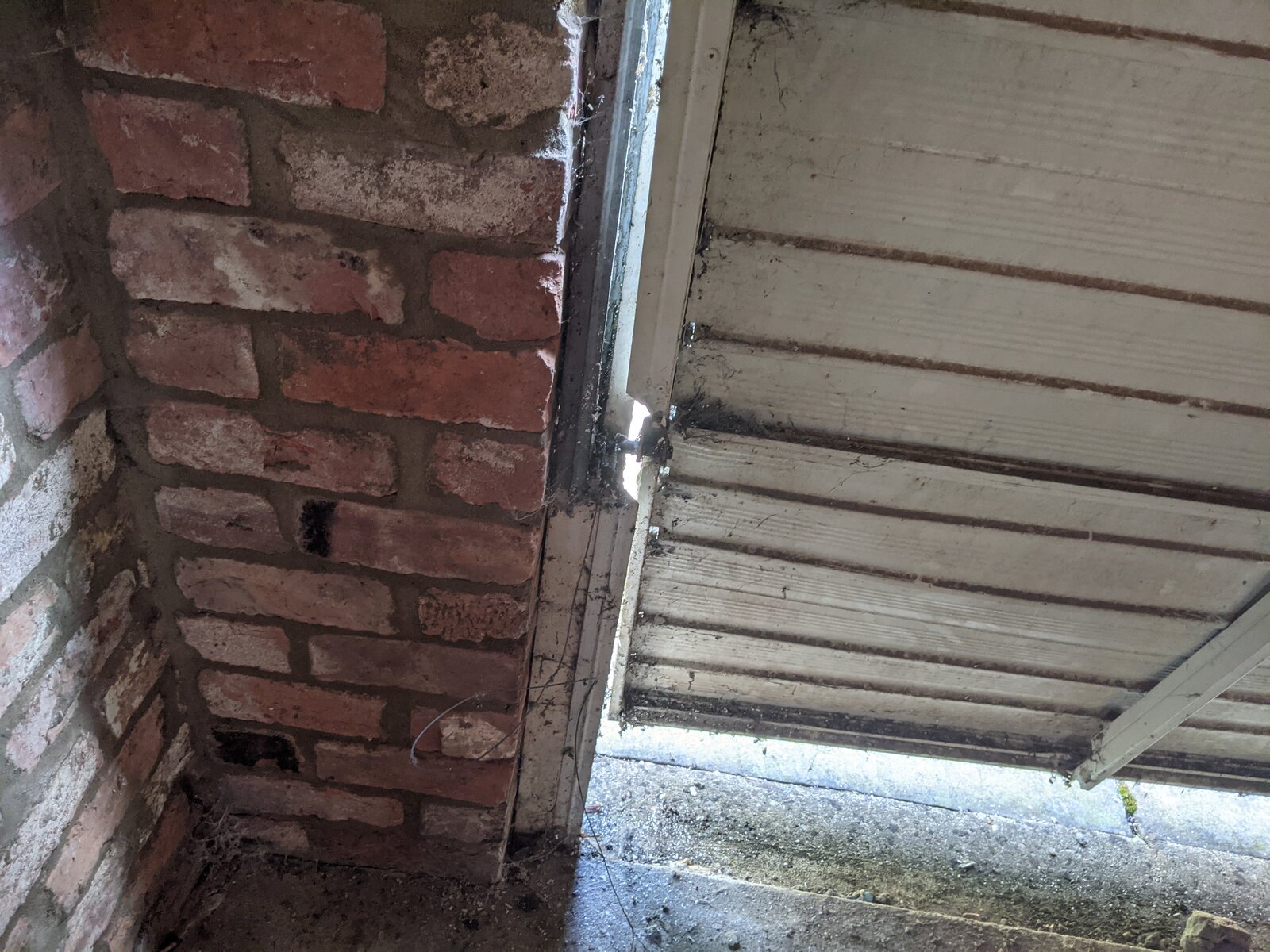 Garage door repair - 234076