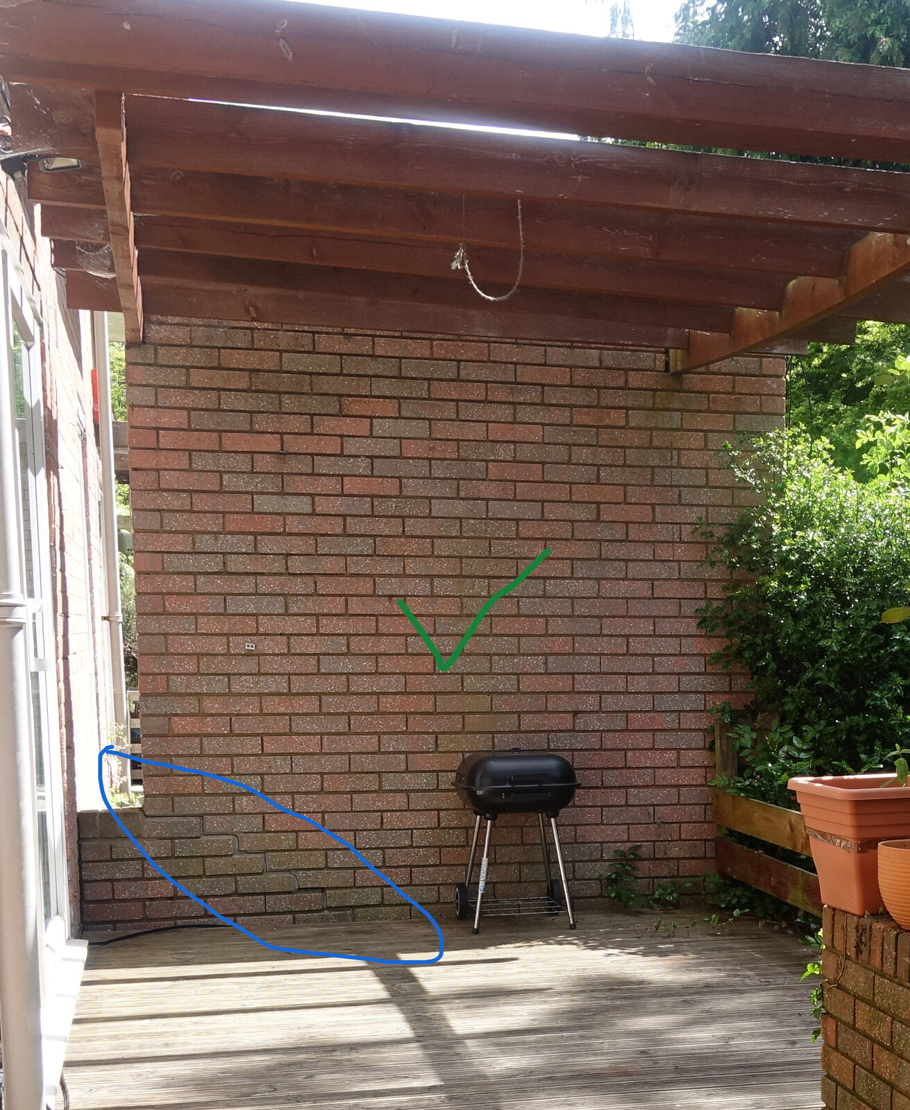 Crack in Garden Wall DIYnot Forums