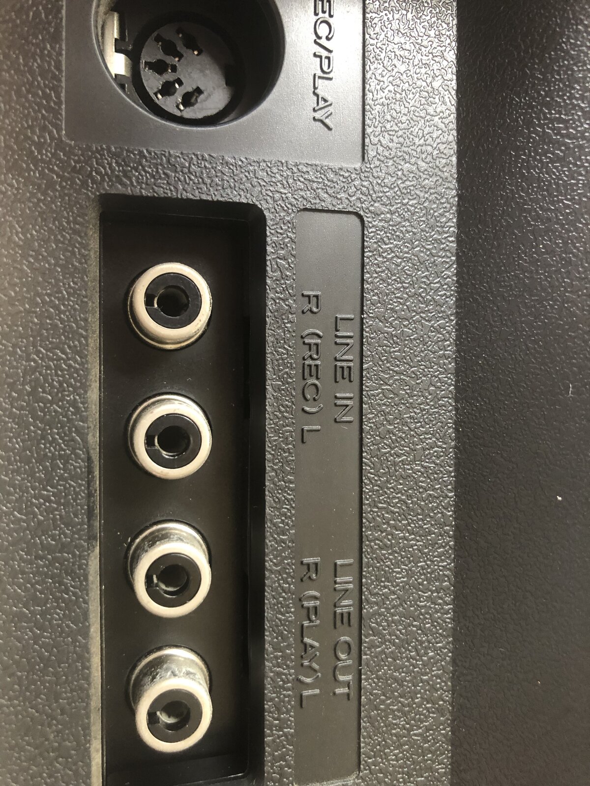 Can I connect this tape deck to an amp? DIYnot Forums