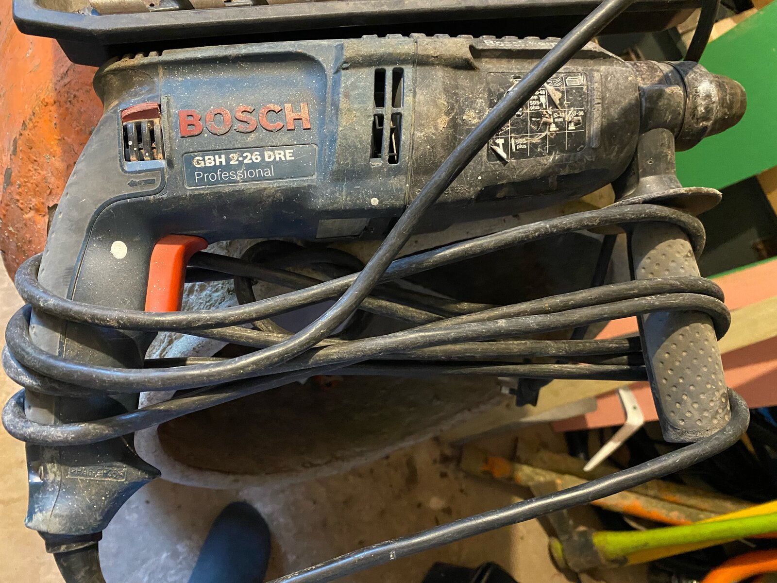 Core drilling for a 40mm pipe and tile removal Titan SDS thoughts