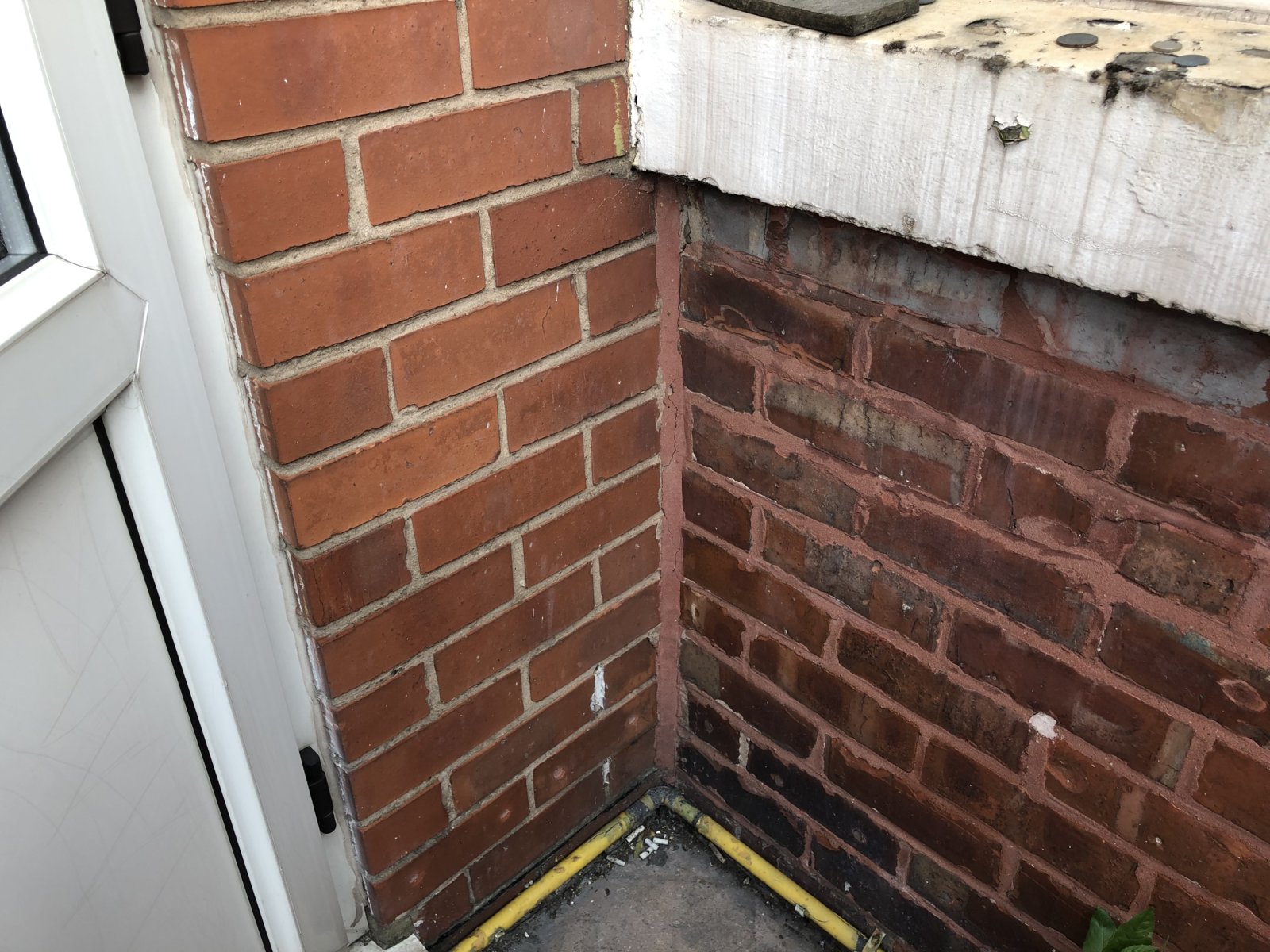 How to tell cause of flaking paint, damp ? DIYnot Forums