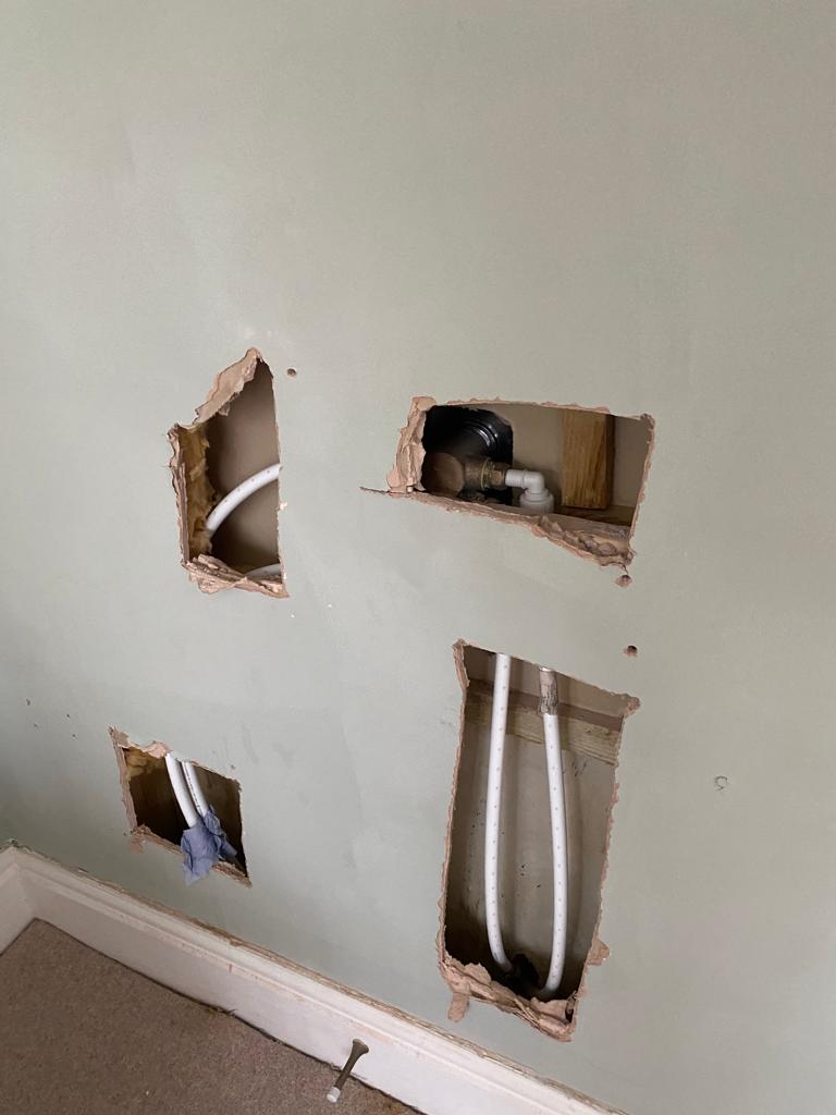 looking for a leak (shower mixer? In plasterboard wall Edited