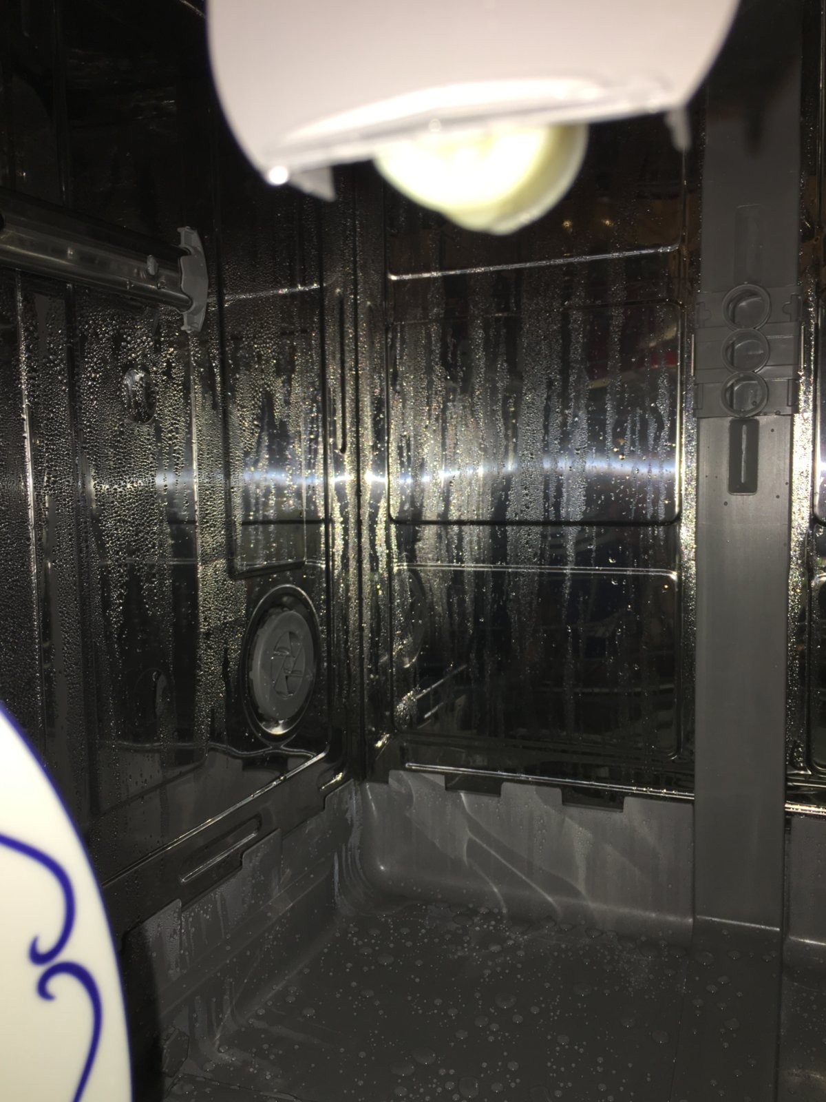 New Bosch dishwasher full of condensation after cycle DIYnot Forums