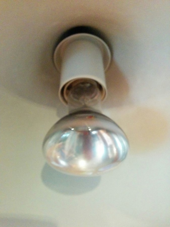 changing a light socket DIYnot Forums