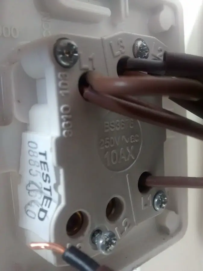 Wiring a double 2 way light switch | DIYnot Forums