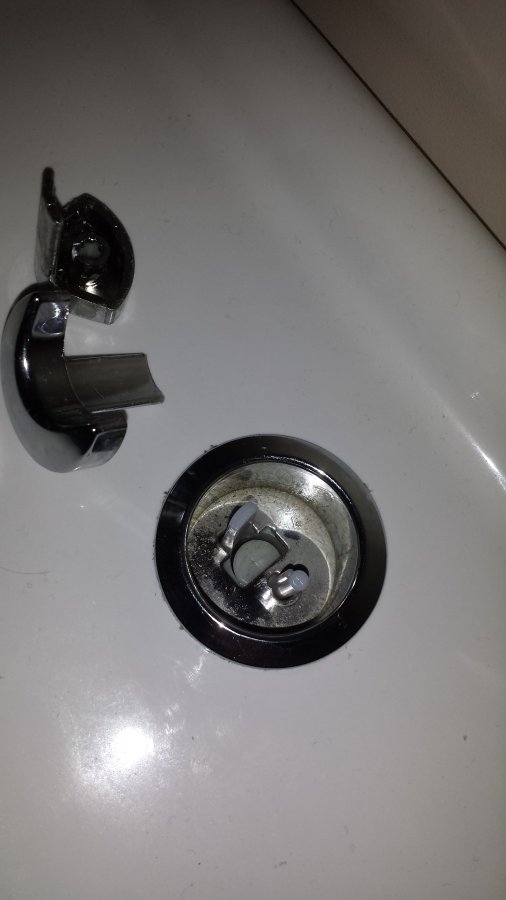 How do I get the top off this close coupled WC DIYnot Forums