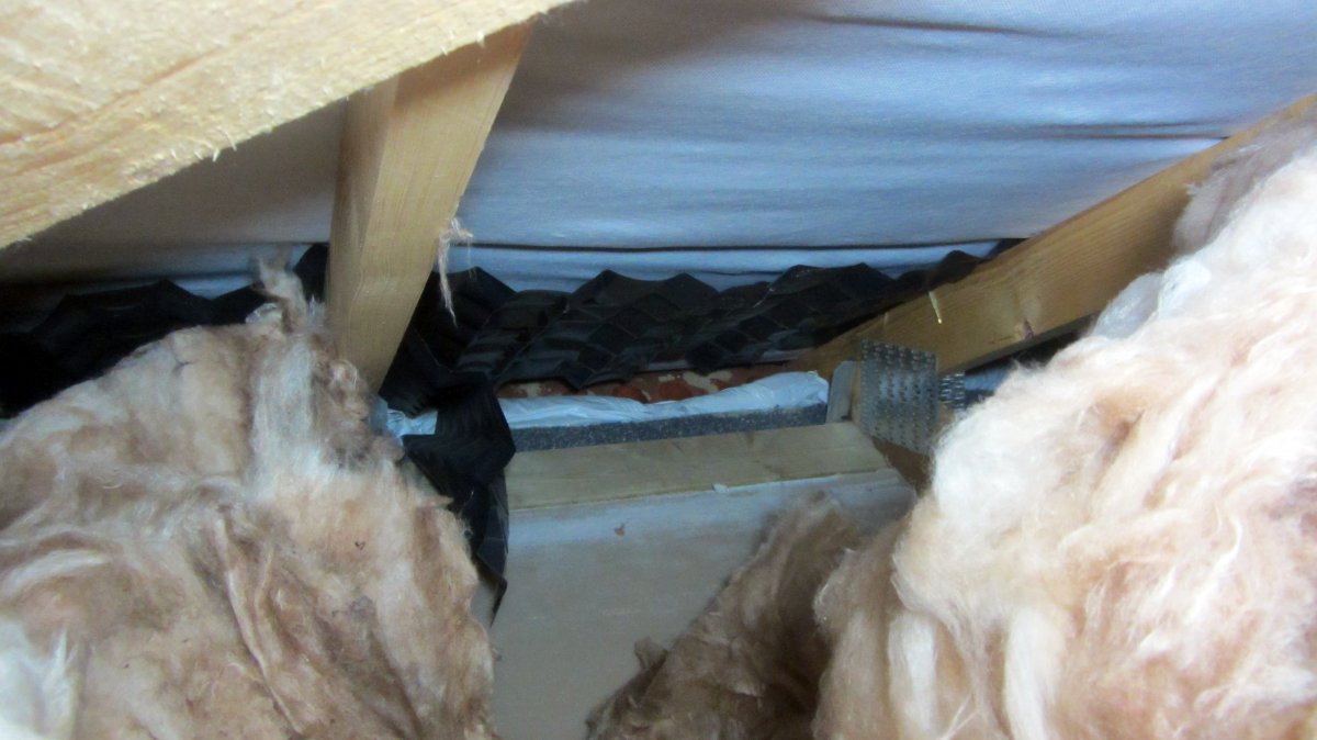 Problem with noise from roof eaves DIYnot Forums