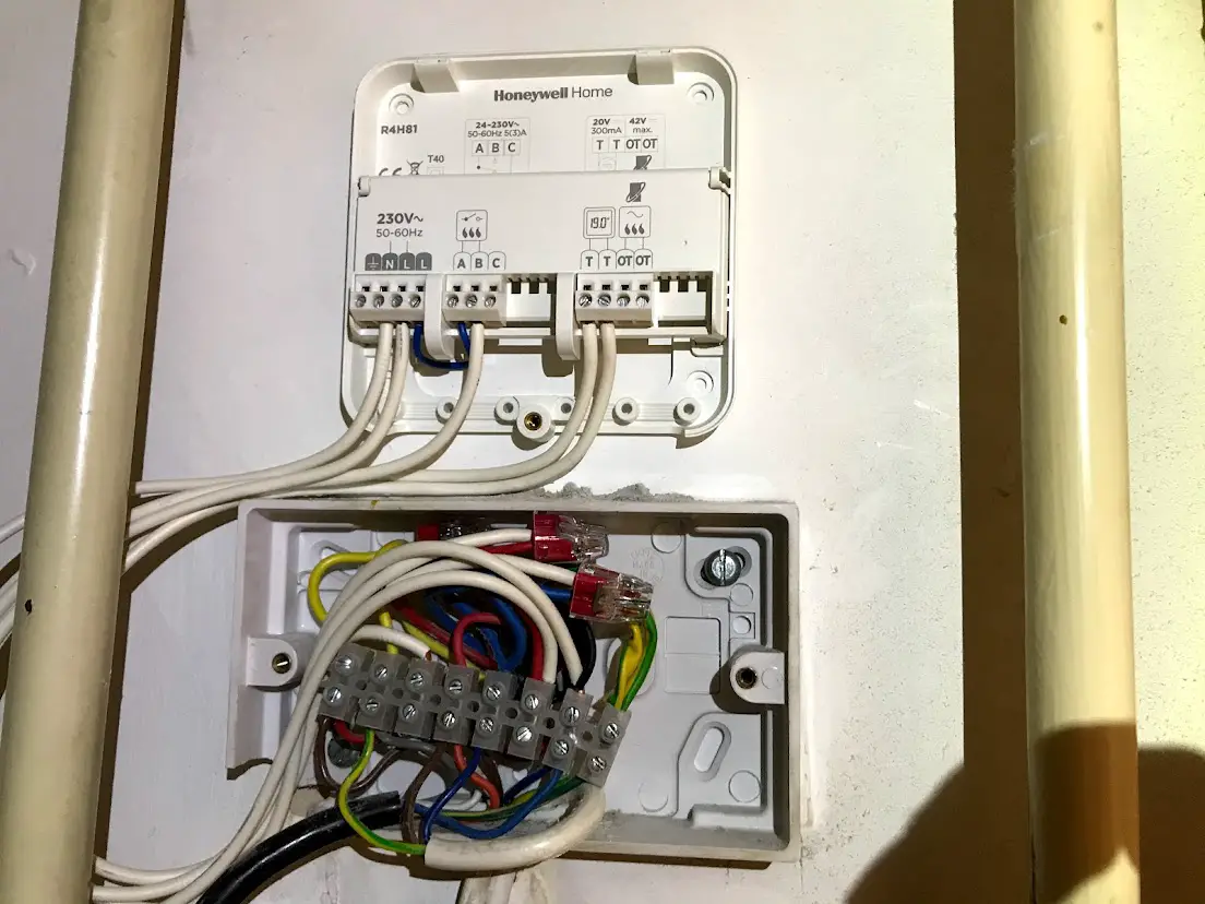 Thermostat connecté 230V T6