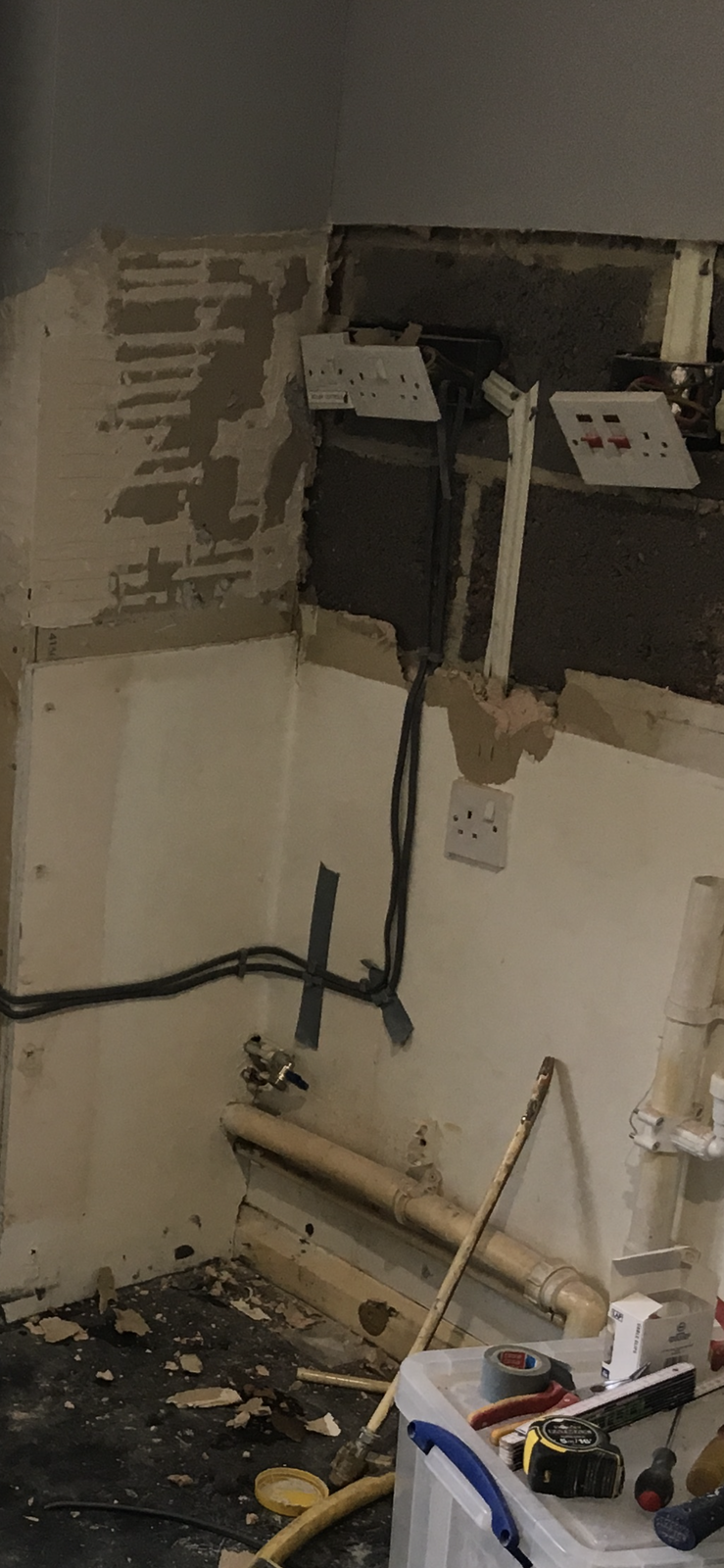 Spured socket DIYnot Forums