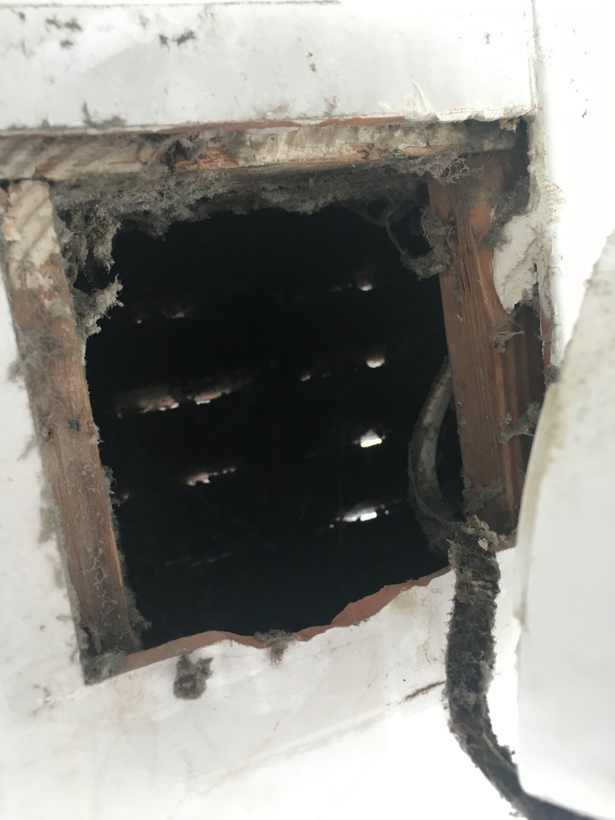Bodged extractor fan installation how to fix DIYnot Forums