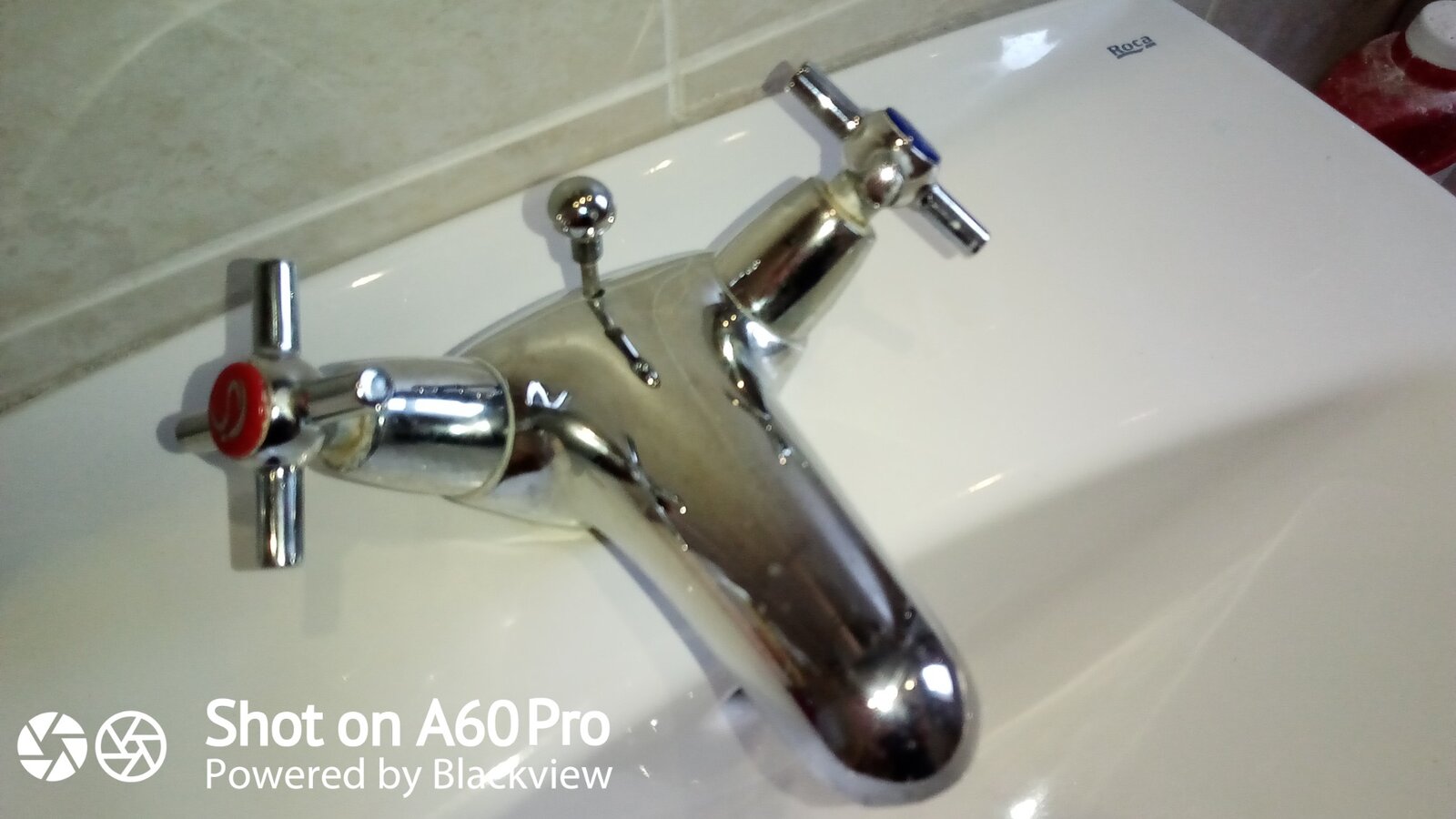 basin tap - top angle.jpg