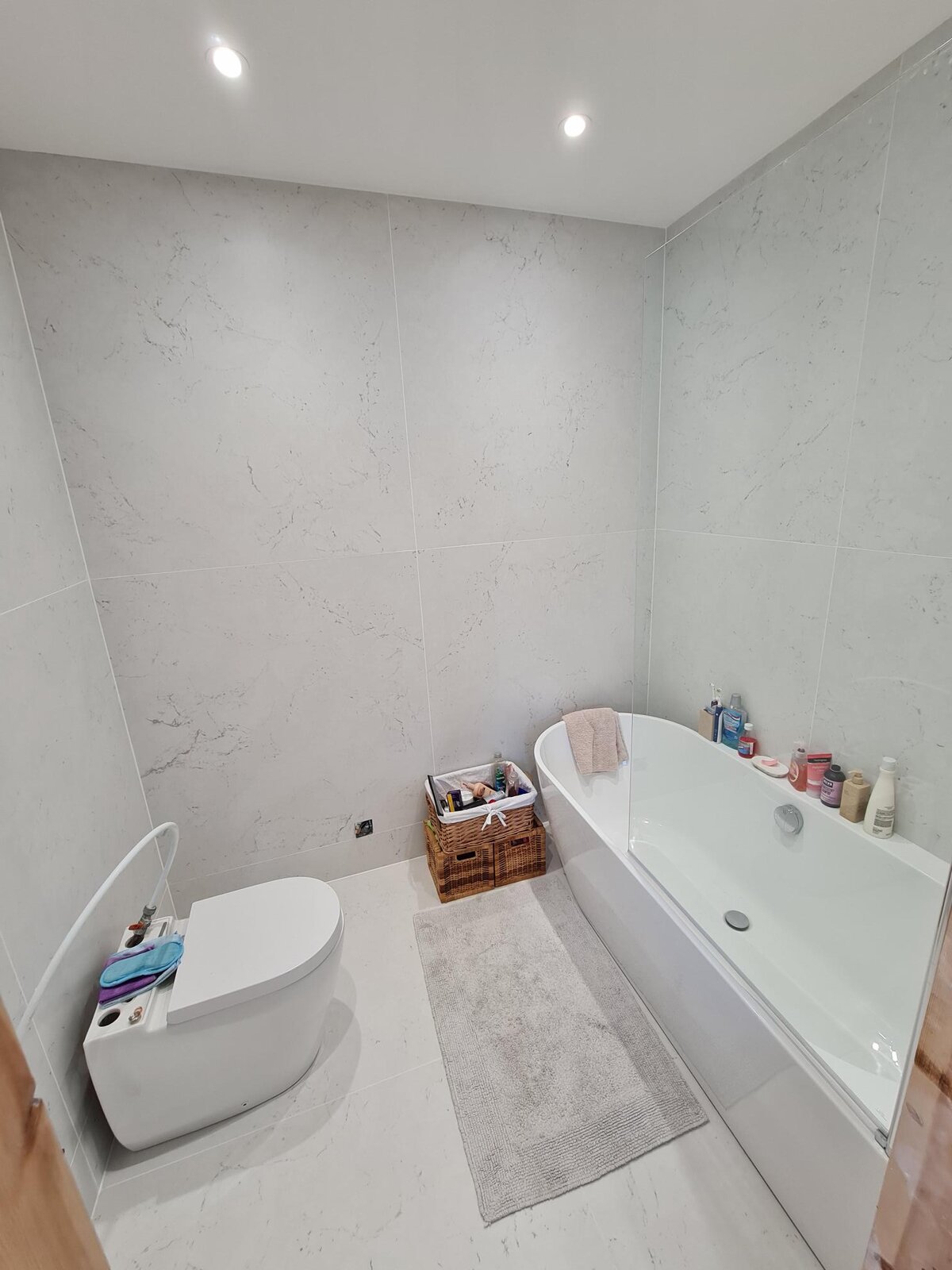 Bathroom 5.jpg