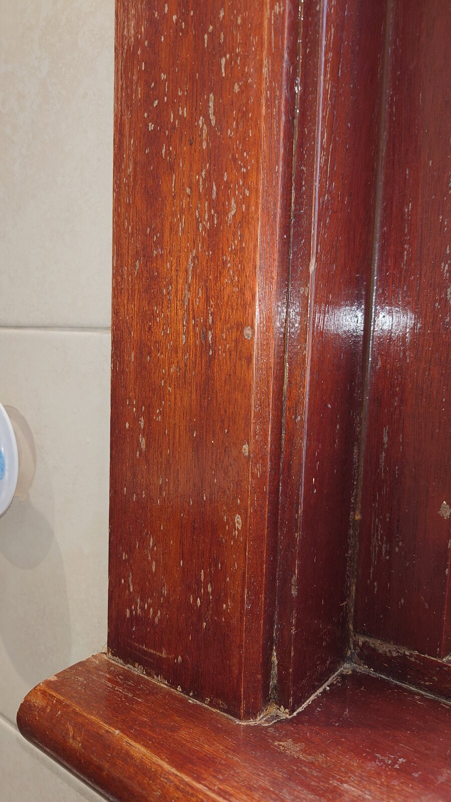 Bedroom & Bathroom Window Frames Refinish without Stripping? DIYnot