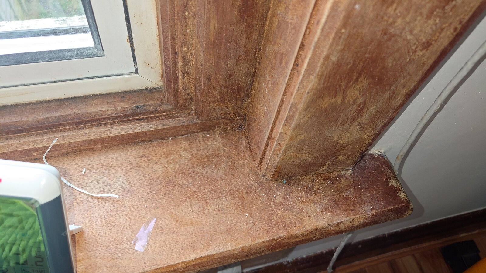 Bedroom & Bathroom Window Frames Refinish without Stripping? DIYnot