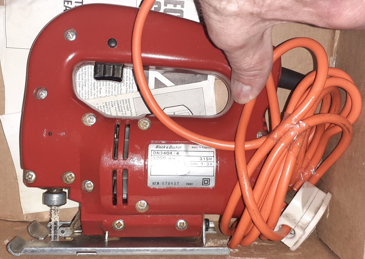 Black Decker DN340X.jpg