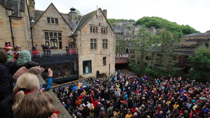 CorbynHebdenbridge.jpg