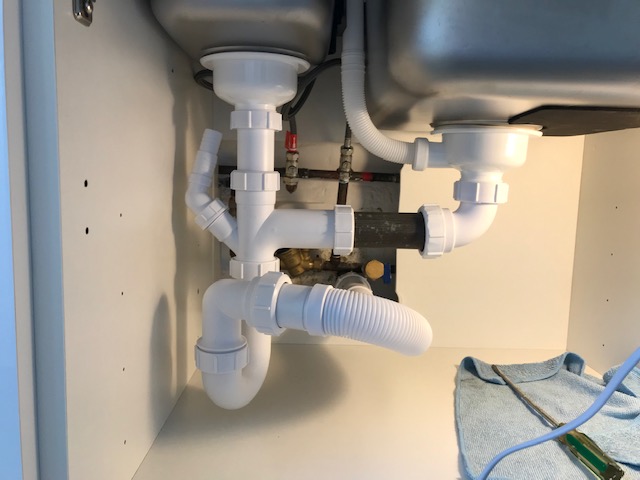 drain plumb.jpg